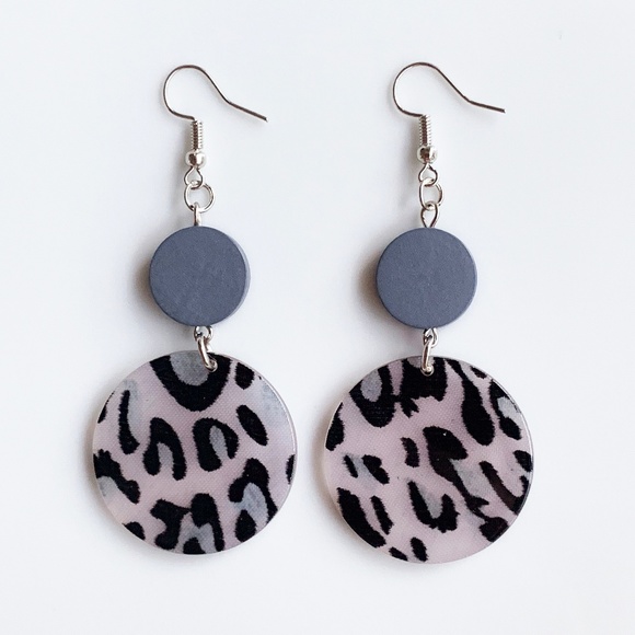 NEW "Terra" Acrylic Wooden Round Earrings (Gray) - Picture 1 of 5